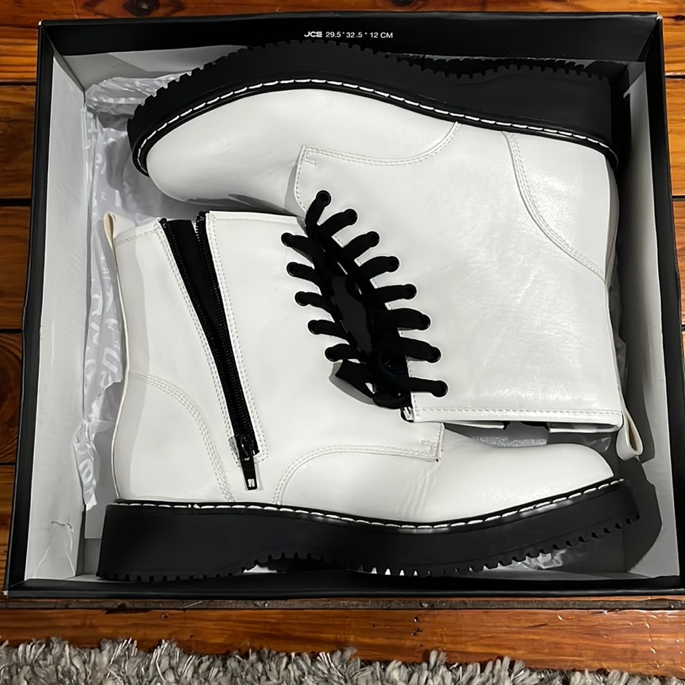 Steve Madden boots